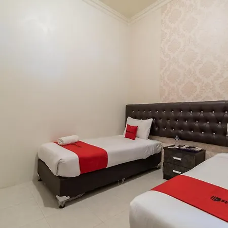 Reddoorz Syariah @ D'Ostha Residence Bukittinggi Exterior photo