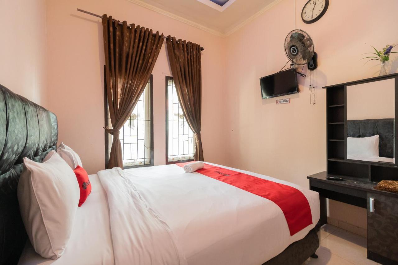 Hotel Reddoorz Syariah @ D'ostha